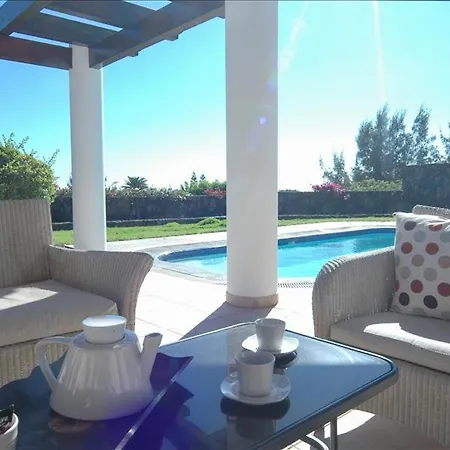 Casa Los Mojones Dos - 4 Bedroom - Great Pool Area - Perfect For Families - Jacuzzi *