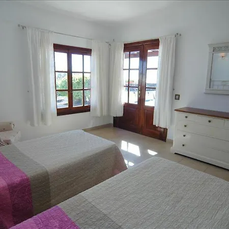 Vila Casa Los Mojones Dos - 4 Bedroom - Great Pool Area - Perfect For Families - Jacuzzi *