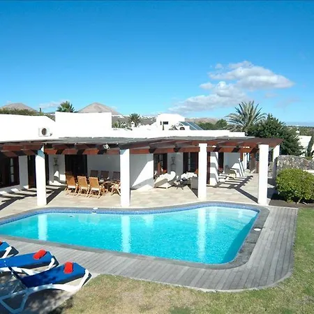 Casa Los Mojones Dos - 4 Bedroom - Great Pool Area - Perfect For Families - Jacuzzi