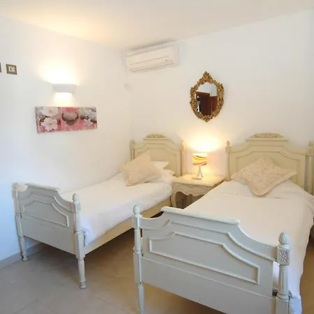 Vila Casa Los Mojones Dos - 4 Bedroom - Great Pool Area - Perfect For Families - Jacuzzi Puerto del Carmen (Lanzarote)
