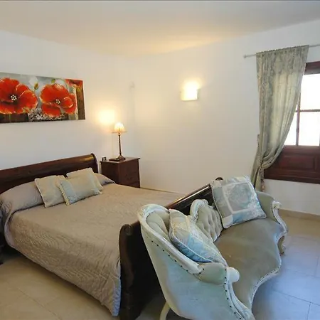 Casa Los Mojones Dos - 4 Bedroom - Great Pool Area - Perfect For Families - Jacuzzi *
