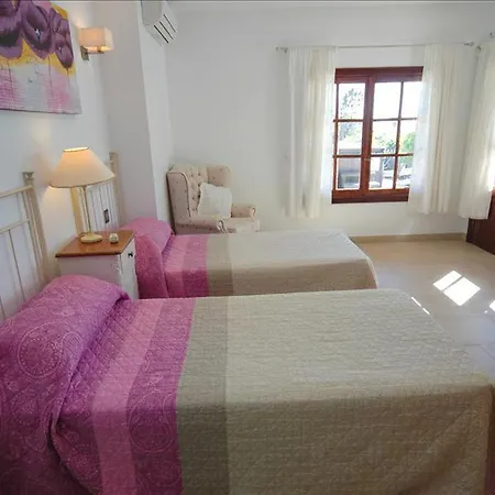 Casa Los Mojones Dos - 4 Bedroom - Great Pool Area - Perfect For Families - Jacuzzi *